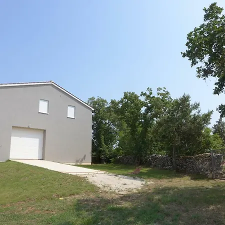 Apartament Vila Valeryia 2 *